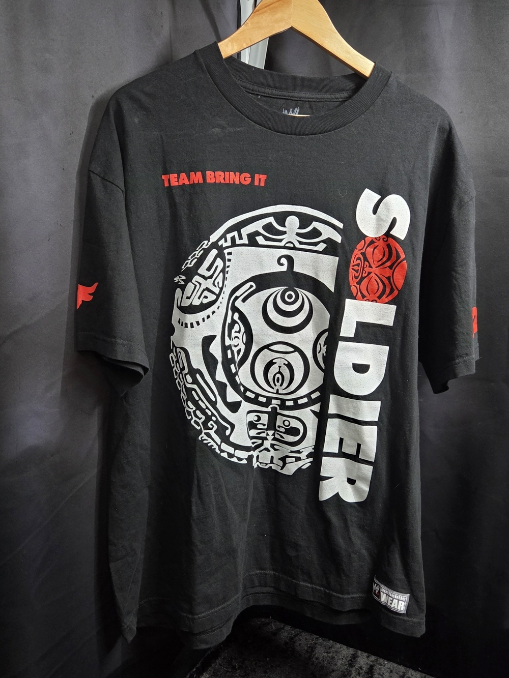 WWE- OFFICIAL World Wrestling Entertainment Team Bring It T-shirt SIZE XL